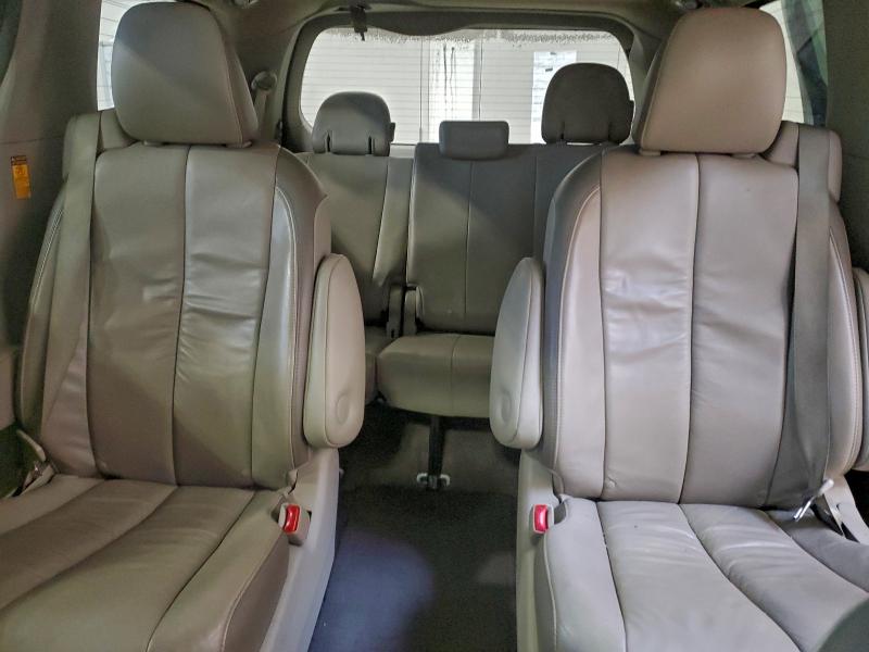Photo 10 from auction – 2014 TOYOTA SIENNA XLE with VIN 5TDDK3DC0ES085430