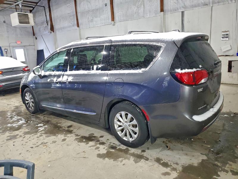 Photo 2 from auction – 2017 CHRYSLER PACIFICA with VIN 2C4RC1BG6HR705563