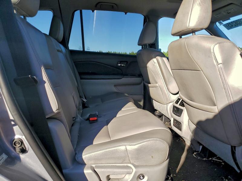 Photo 11 from auction – 2016 HONDA PILOT EXL with VIN 5FNYF5H89GB010644