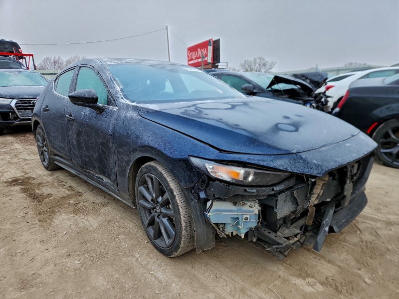 Photo 4 from auction – 2022 MAZDA 3 SELECT with VIN JM1BPAKL7N1519565