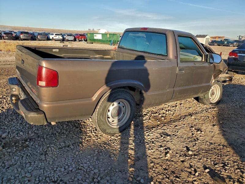 Photo 3 from auction – 2000 GMC SONOMA with VIN 1GTCS1450YK242967