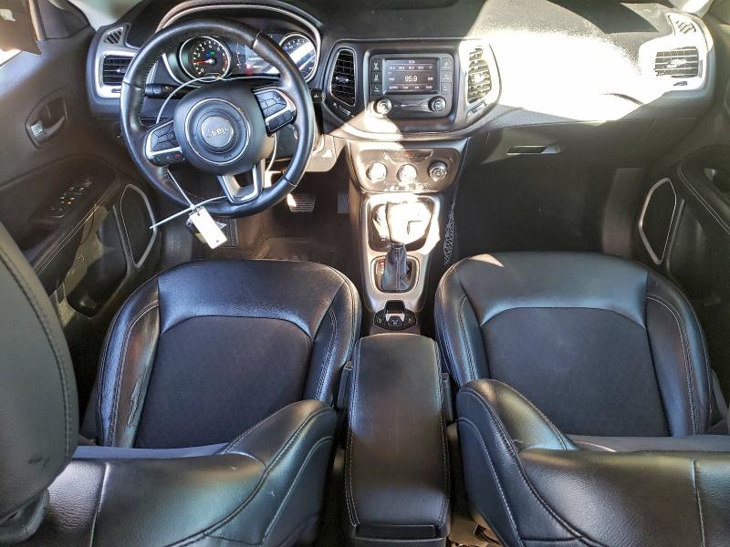 Photo 8 from auction – 2017 JEEP COMPASS LA with VIN 3C4NJDBB2HT597286
