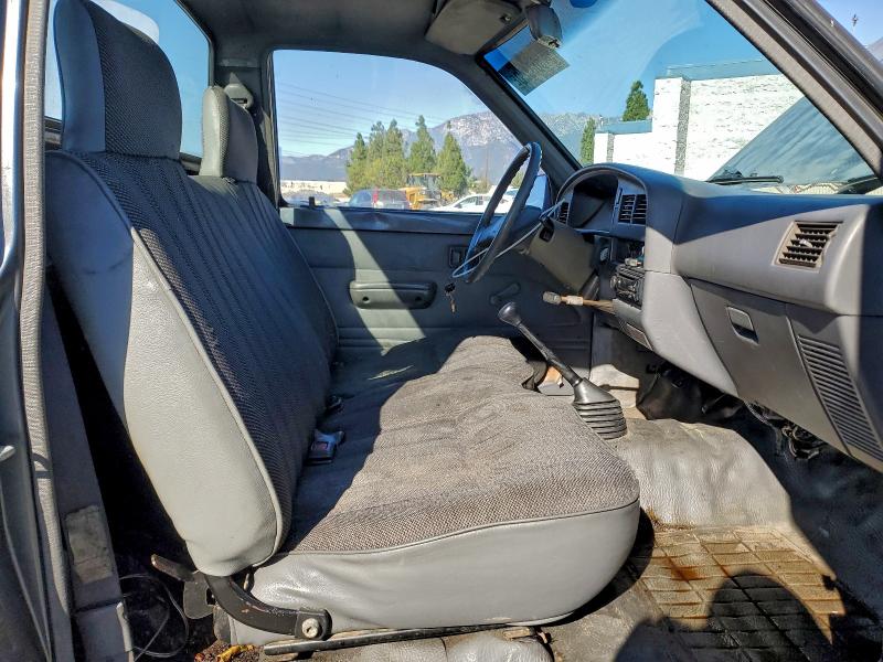 Photo 7 from auction – 1991 TOYOTA PICK UP with VIN JT4RN81A9M0081794
