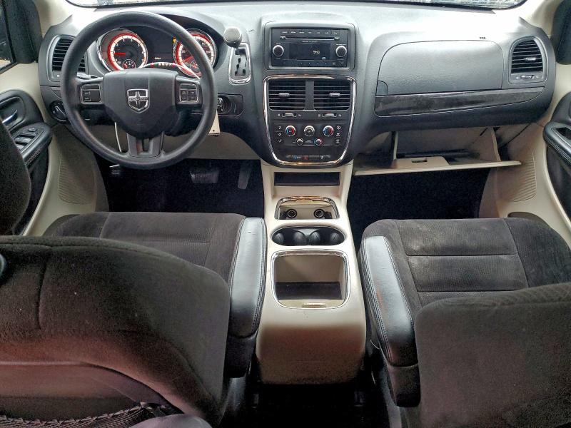 Photo 8 from auction – 2014 DODGE GRAND CARA with VIN 2C4RDGCG6ER347326