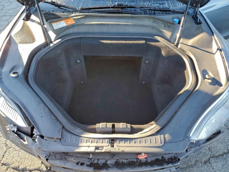 Photo 11 from auction – 2013 TESLA MODEL S with VIN 5YJSA1CG9DFP23499