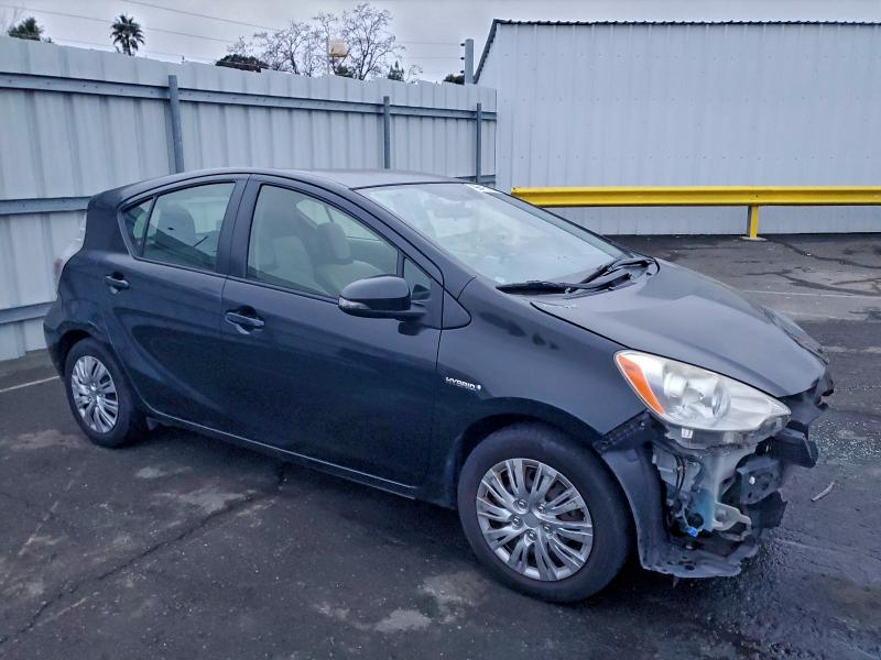 Photo 4 from auction – 2012 TOYOTA PRIUS C with VIN JTDKDTB34C1502630
