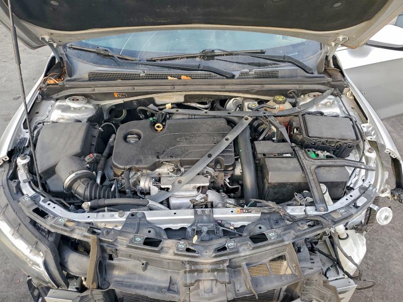 Photo 11 from auction – 2018 CHEVROLET MALIBU LT with VIN 1G1ZD5ST8JF149666