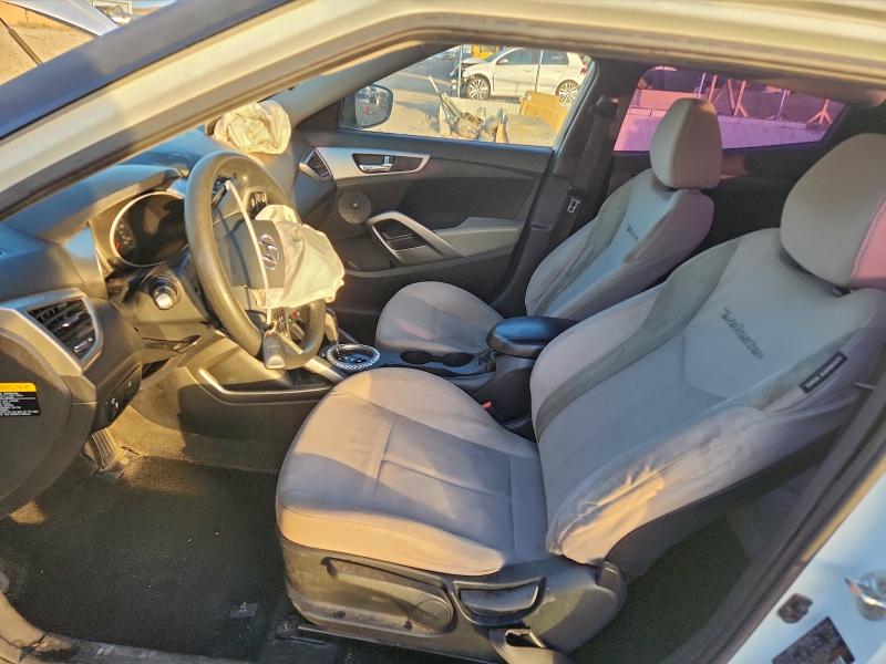 Photo 7 from auction – 2014 HYUNDAI VELOSTER with VIN KMHTC6AD8EU217008