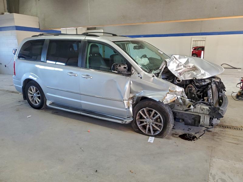 Photo 4 from auction – 2010 CHRYSLER TOWN & COU with VIN 2A4RR8DXXAR368318