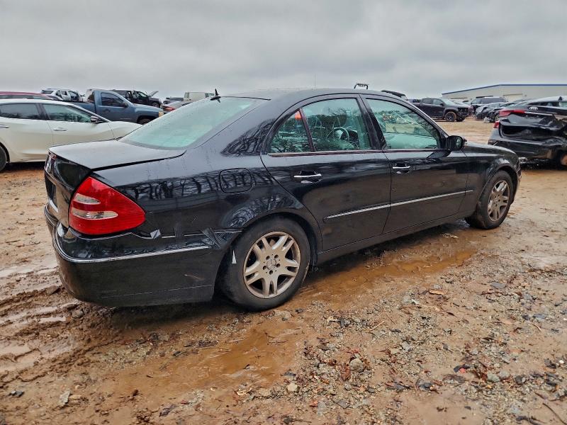 Photo 3 from auction – 2005 MERCEDES-BENZ E320 with VIN WDBUF65JX5A656730