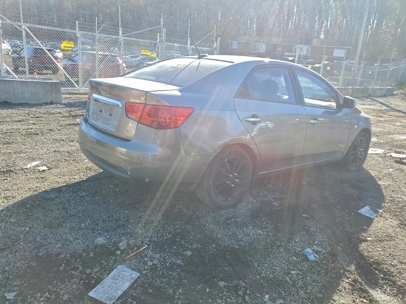 Photo 3 from auction – 2012 KIA FORTE EX with VIN KNAFU4A24C5513858