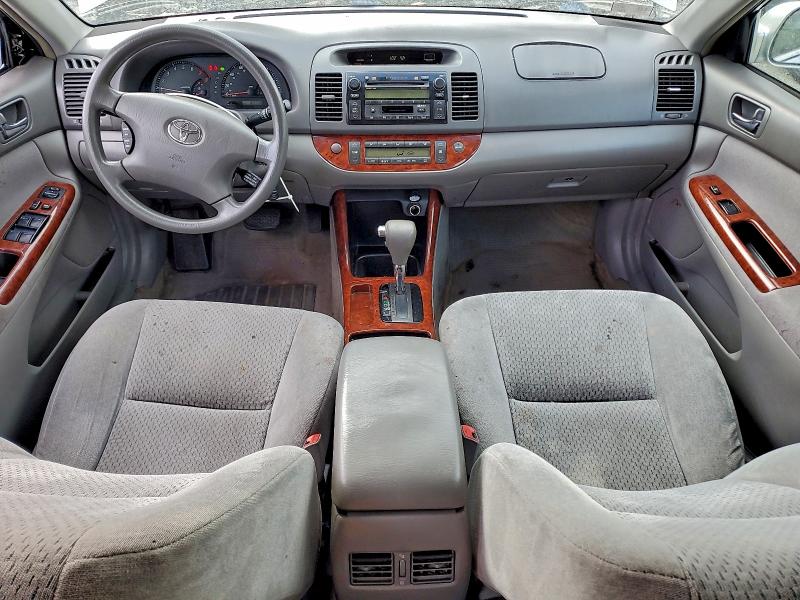 Photo 8 from auction – 2004 TOYOTA CAMRY LE with VIN 4T1BE30KX4U844585