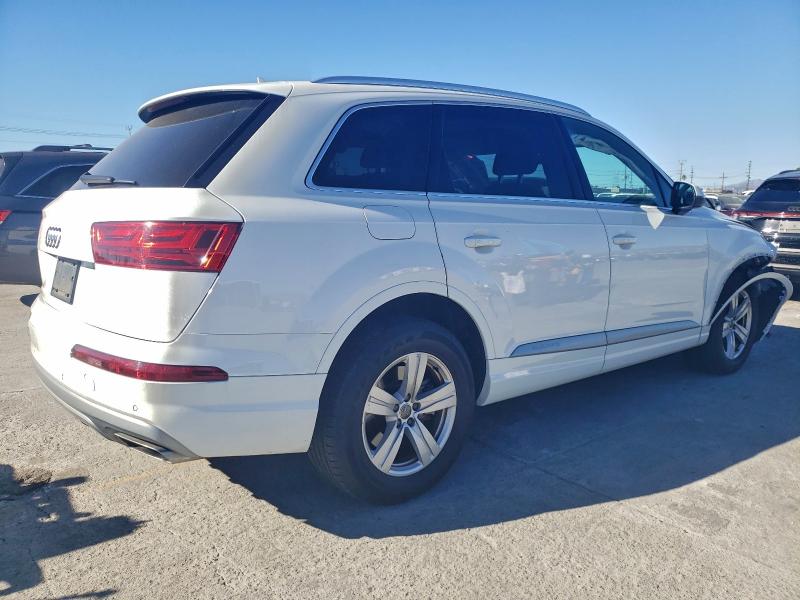 Photo 3 from auction – 2019 AUDI Q7 PREMIUM with VIN WA1LHAF77KD018629