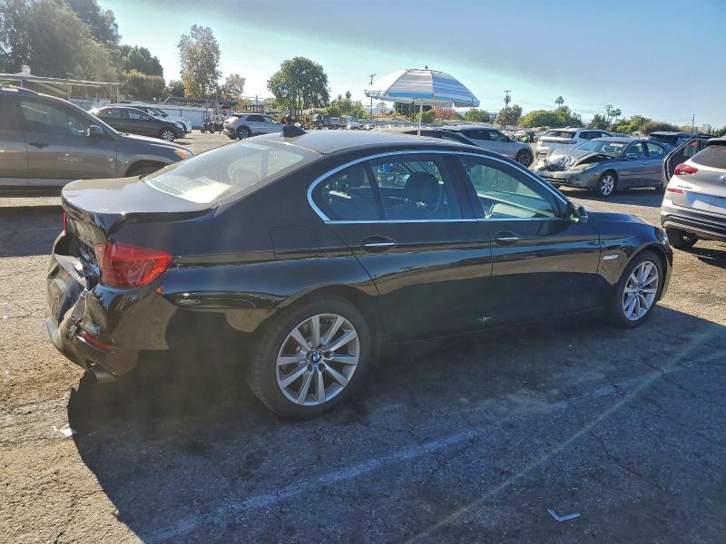 Photo 3 from auction – 2016 BMW 535 XI with VIN WBA5B3C52GG254056