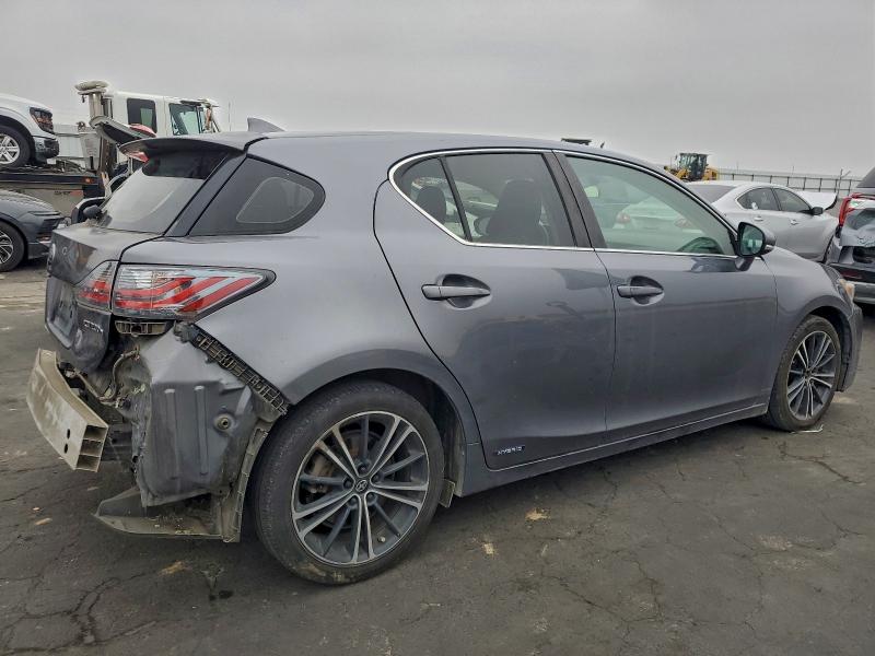 Photo 3 from auction – 2014 LEXUS CT 200 with VIN JTHKD5BH4E2187699