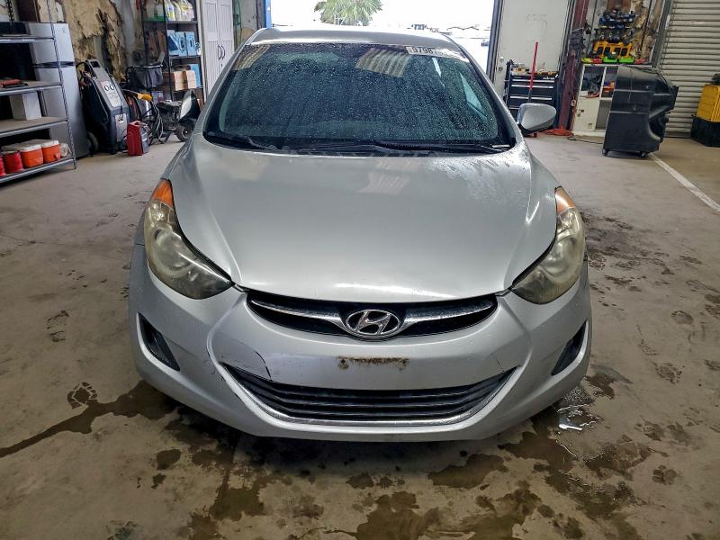 Photo 5 from auction – 2012 HYUNDAI ELANTRA GL with VIN 5NPDH4AE1CH147365