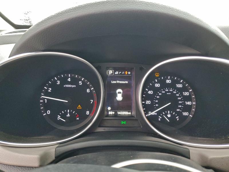 Photo 9 from auction – 2017 HYUNDAI SANTA FE S with VIN 5NMZU3LB7HH040985