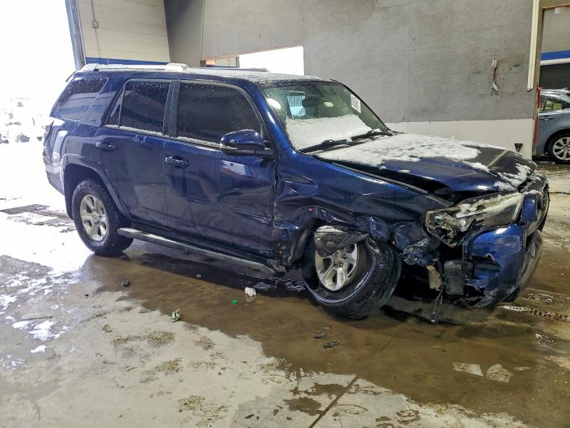 Photo 4 from auction – 2014 TOYOTA 4RUNNER with VIN JTEBU5JR2E5181504