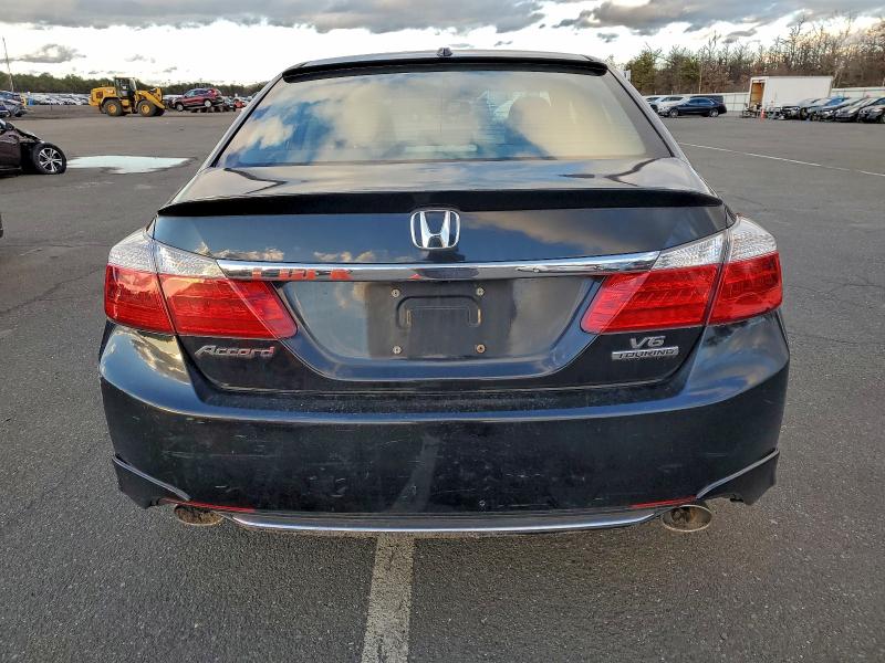 Photo 6 from auction – 2013 HONDA ACCORD with VIN 1HGCR3F97DA038210