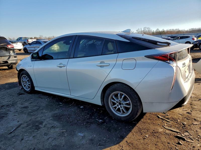 Photo 2 from auction – 2017 TOYOTA PRIUS with VIN JTDKBRFU8H3033260
