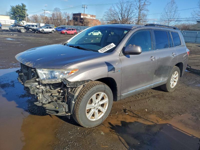 TOYOTA HIGHLANDER 2013 with VIN JTEBC3EH1D2014690 - Photo from auction