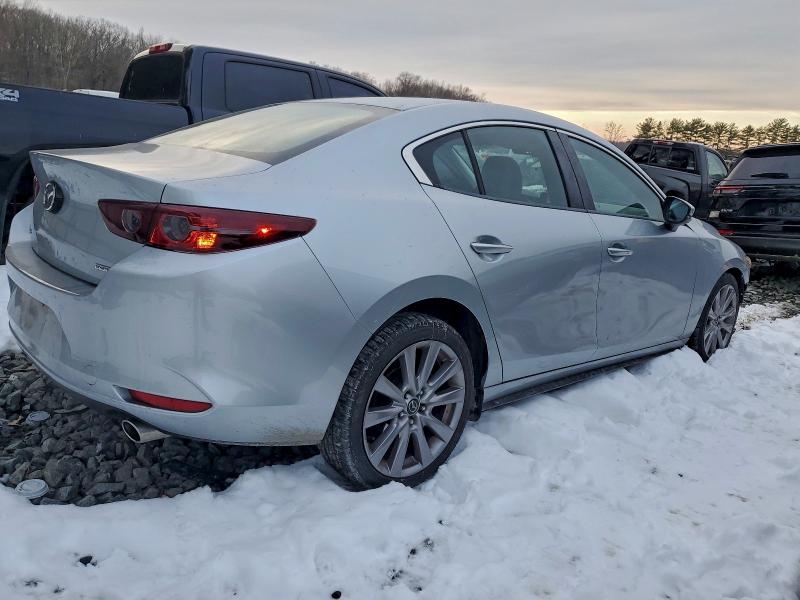 Foto 3 de la subasta – 2020 MAZDA 3 con VIN 3MZBPACL9LM129613