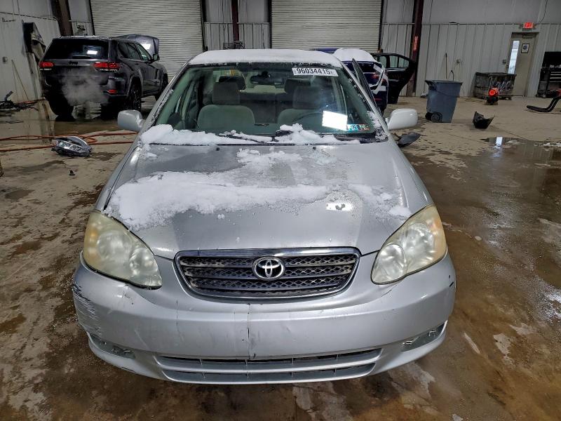Photo 5 from auction – 2004 TOYOTA COROLLA CE with VIN JTDBR32E542036981