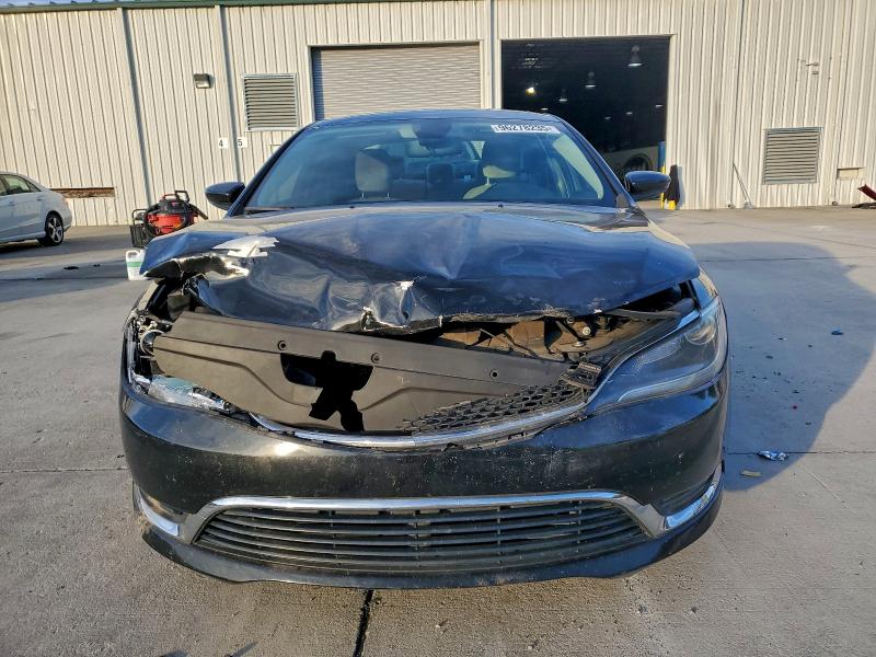 Photo 5 from auction – 2015 CHRYSLER 200 LIMITE with VIN 1C3CCCAB6FN595183