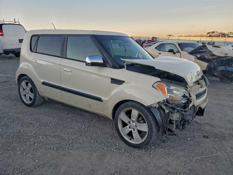 Photo 4 from auction – 2010 KIA SOUL + with VIN KNDJT2A25A7066463