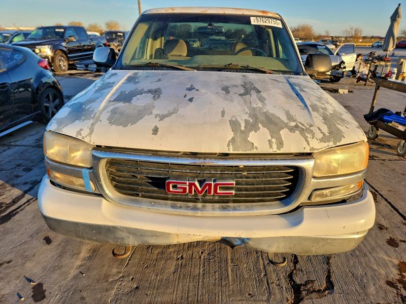 Photo 5 from auction – 2001 GMC NEW SIERRA with VIN 2GTEC19T811180656