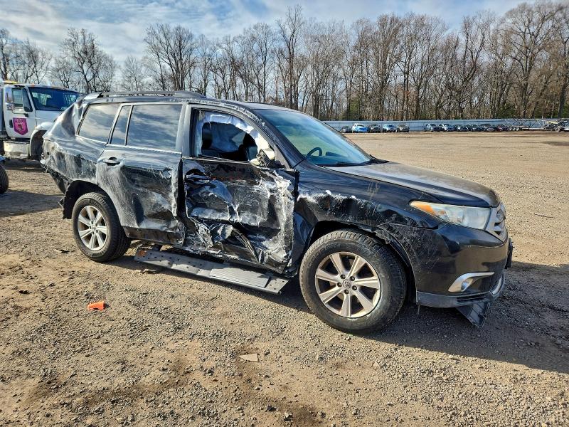 Photo 4 from auction – 2011 TOYOTA HIGHLANDER with VIN 5TDBK3EH3BS080414