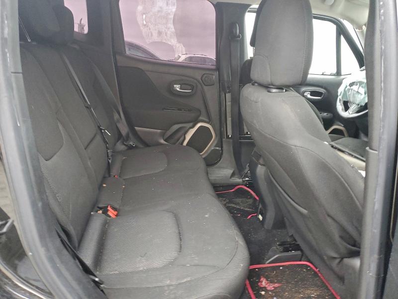 Photo 11 from auction – 2015 JEEP RENEGADE L with VIN ZACCJBBT8FPC26836