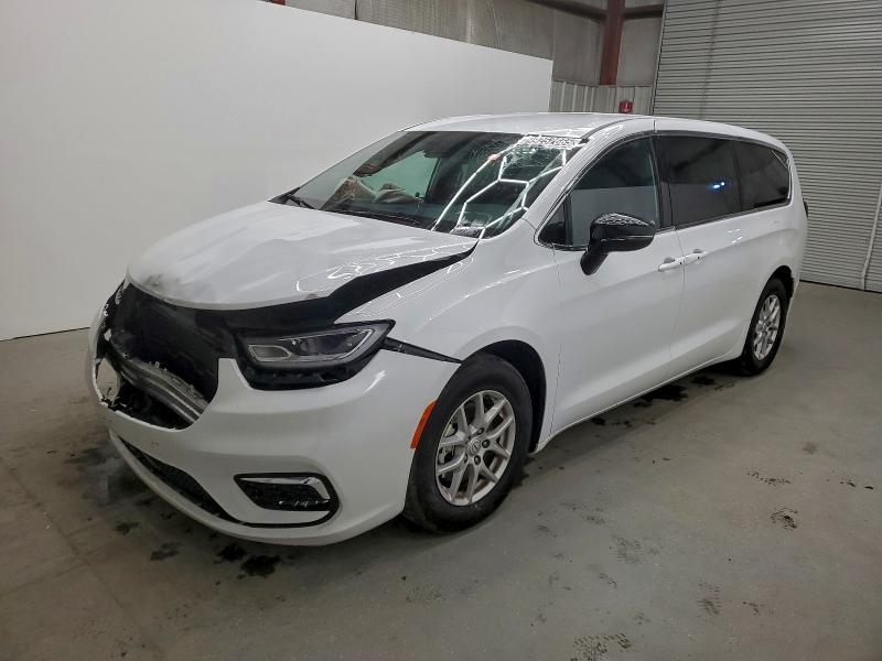 CHRYSLER PACIFICA S 2026 with VIN 2C4RC1BG7TR160336 - Photo from auction