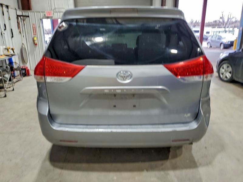 Photo 6 from auction – 2012 TOYOTA SIENNA with VIN 5TDZK3DC7CS251333