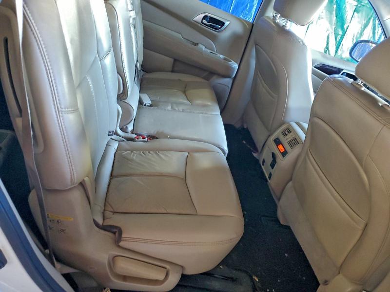Photo 11 from auction – 2016 NISSAN PATHFINDER with VIN 5N1AR2MN1GC619920