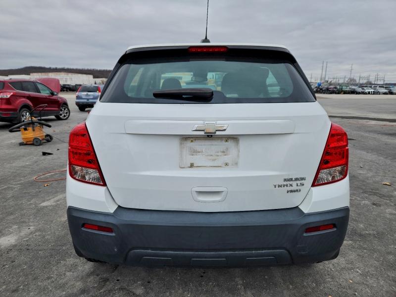 Photo 6 from auction – 2016 CHEVROLET TRAX LS with VIN 3GNCJNSB8GL239760