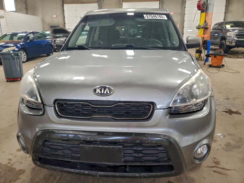 Photo 5 from auction – 2013 KIA SOUL with VIN KNDJT2A52D7560018