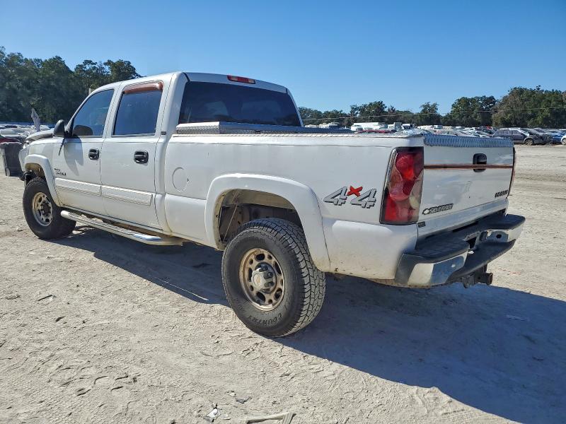 Photo 2 from auction – 2005 CHEVROLET SILVERADO with VIN 1GCHK23245F903066