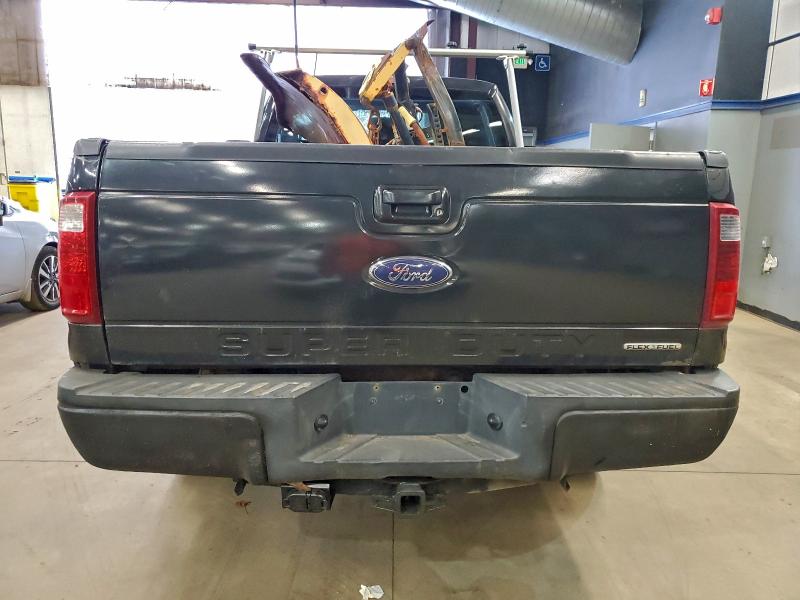 Zdjęcie 6 z aukcji – 2014 FORD F250 SUPER z VIN 1FTBF2B61EEA19395