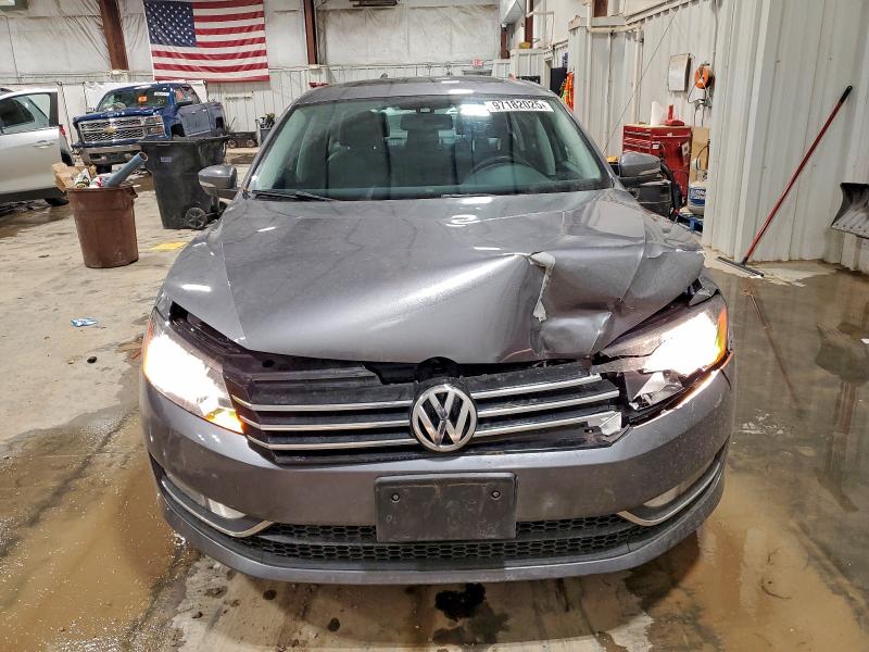 Photo 5 from auction – 2015 VOLKSWAGEN PASSAT SE with VIN 1VWBT7A35FC063343
