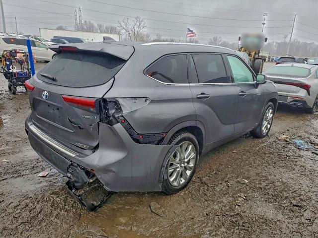 صورة رقم 3 من المزاد - 2021 TOYOTA HIGHLANDER مع VIN 5TDXBRCH7MS520729