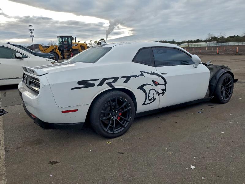 Photo 3 from auction – 2018 DODGE CHALLENGER with VIN 2C3CDZFJ8JH112150
