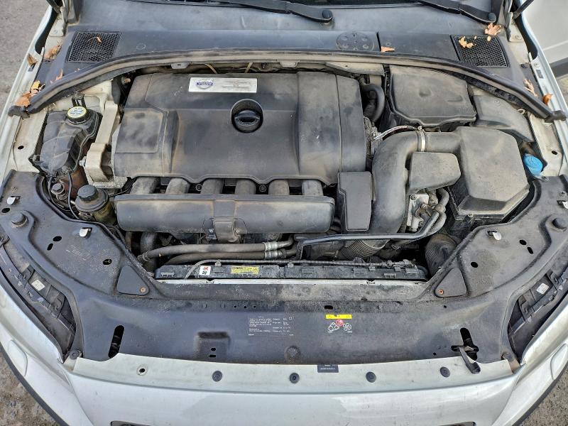 Photo 11 from auction – 2010 VOLVO XC70 3.2 with VIN YV4960BZ2A1090696