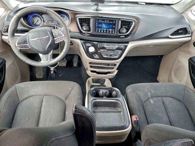 Photo 8 from auction – 2018 CHRYSLER PACIFICA T with VIN 2C4RC1FG6JR109904