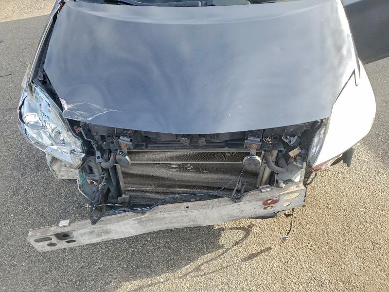 Photo 11 from auction – 2011 TOYOTA PRIUS with VIN JTDKN3DU0B1385307