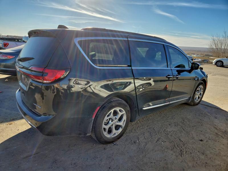Photo 3 from auction – 2023 CHRYSLER PACIFICA L with VIN 2C4RC1GG1PR581399