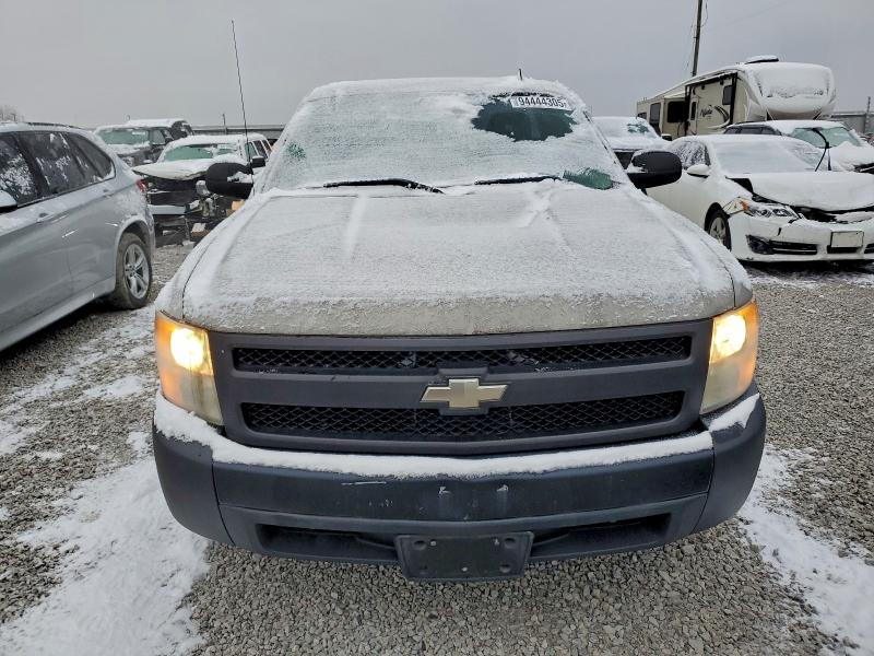 Photo 5 from auction – 2007 CHEVROLET SILVERADO with VIN 1GCEC14X47Z647100