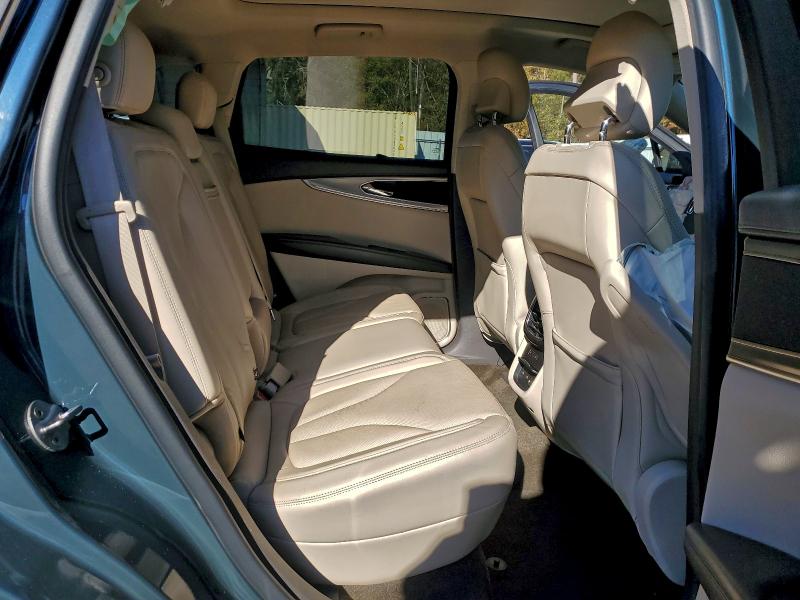 Photo 11 from auction – 2016 LINCOLN MKX RESERV with VIN 2LMTJ6LRXGBL51515