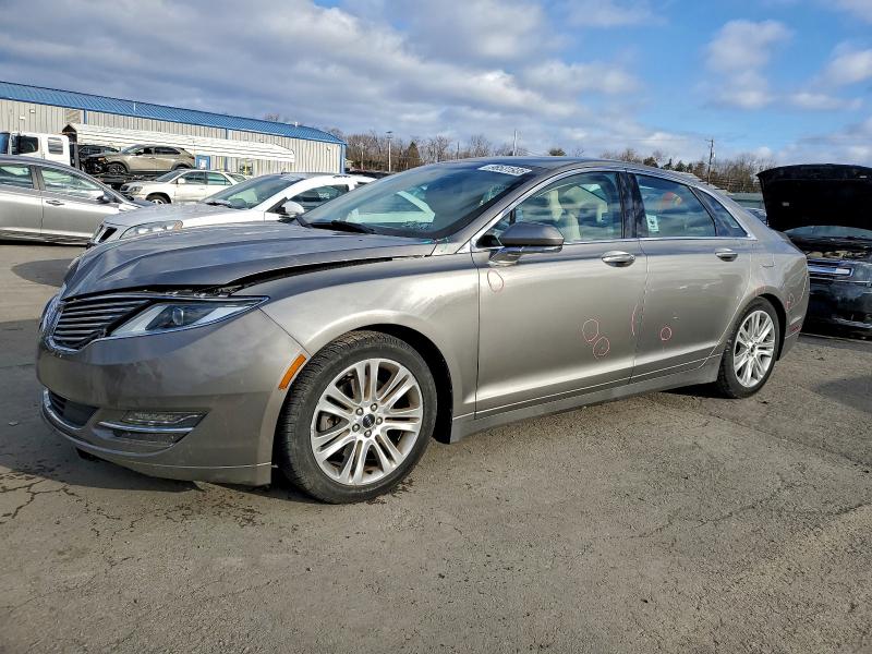 LINCOLN MKZ 2016 with VIN 3LN6L2J92GR622065 - Photo from auction