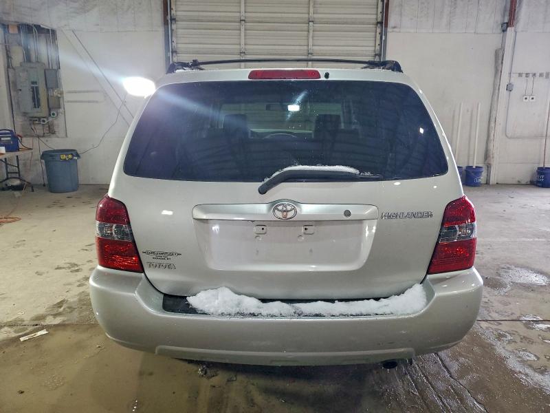 Photo 6 from auction – 2004 TOYOTA HIGHLANDER with VIN JTEHD21A240026109